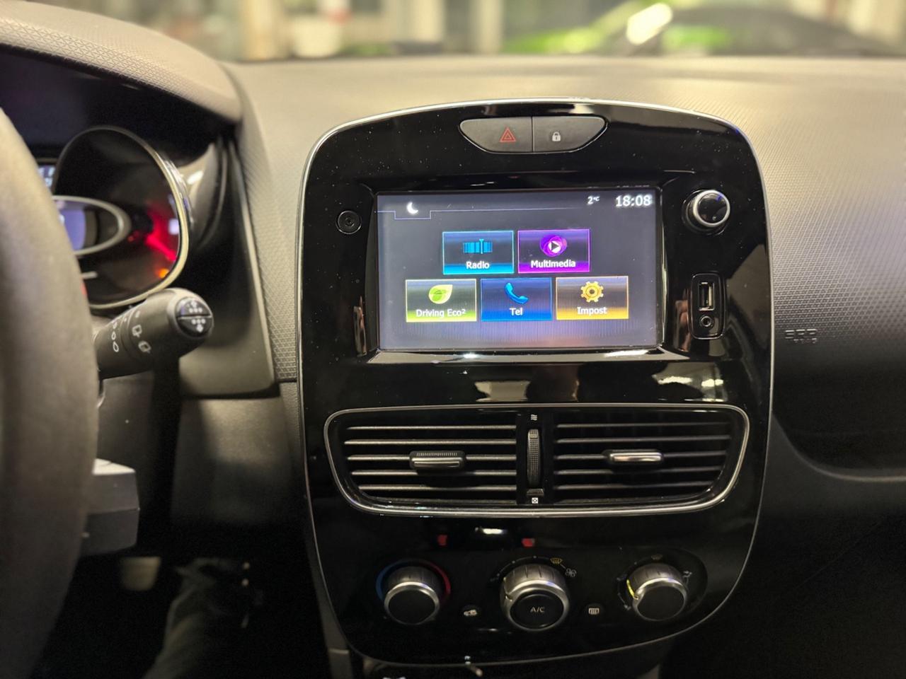 Renault Clio 1.2 75 CV 5 porte Duel