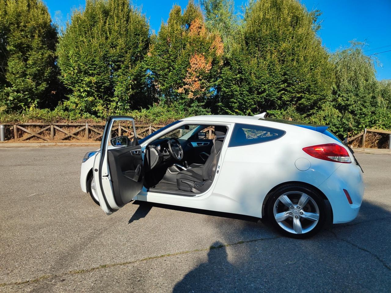 Hyundai Veloster 1.6 benzina automatica