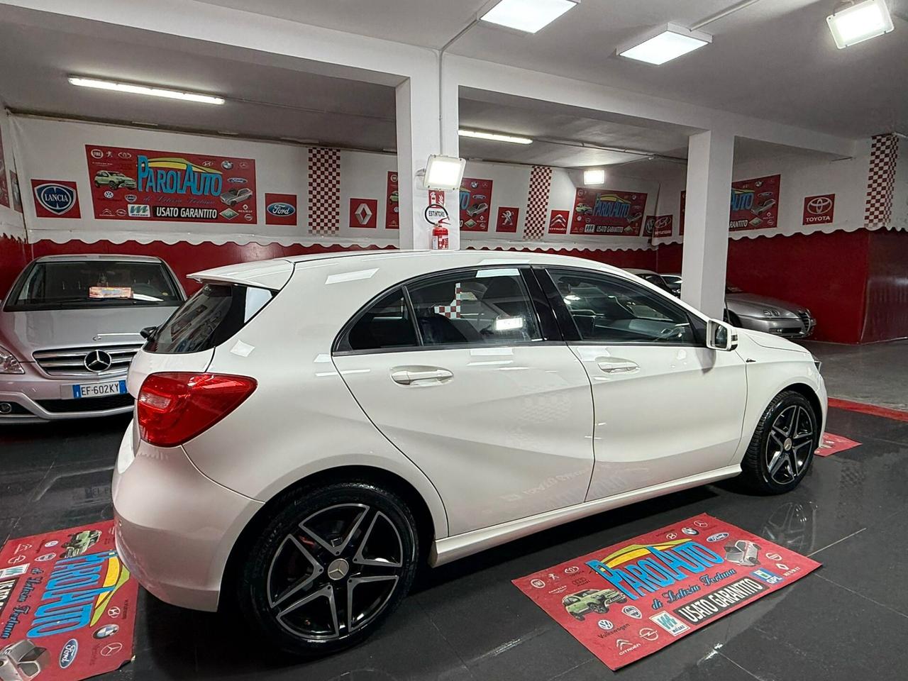 Mercedes-benz A 180 CDI 1.5 109cv Sport - 2015