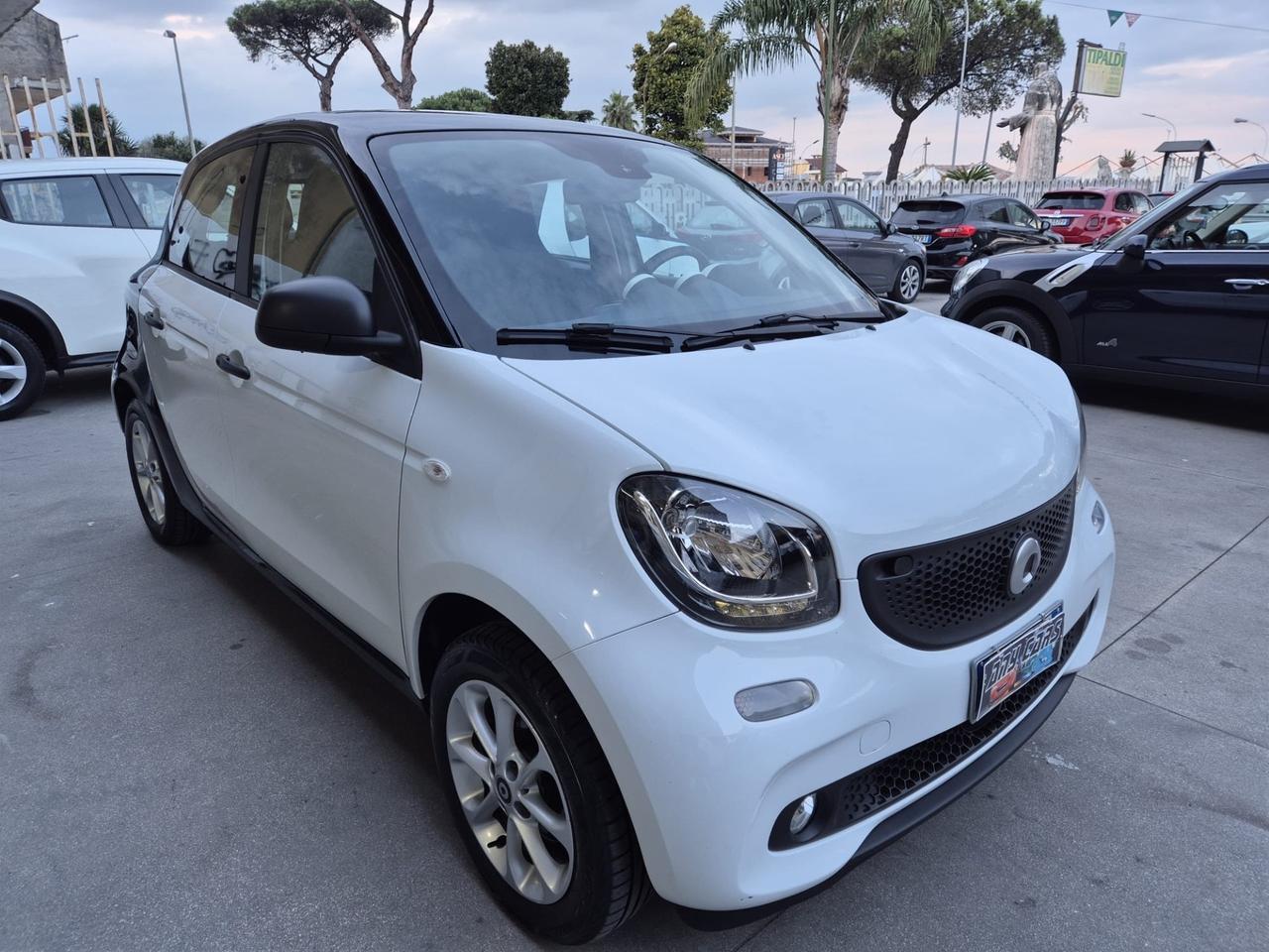 Smart ForFour 1.0 benz 70cv 2019 x neopatentati