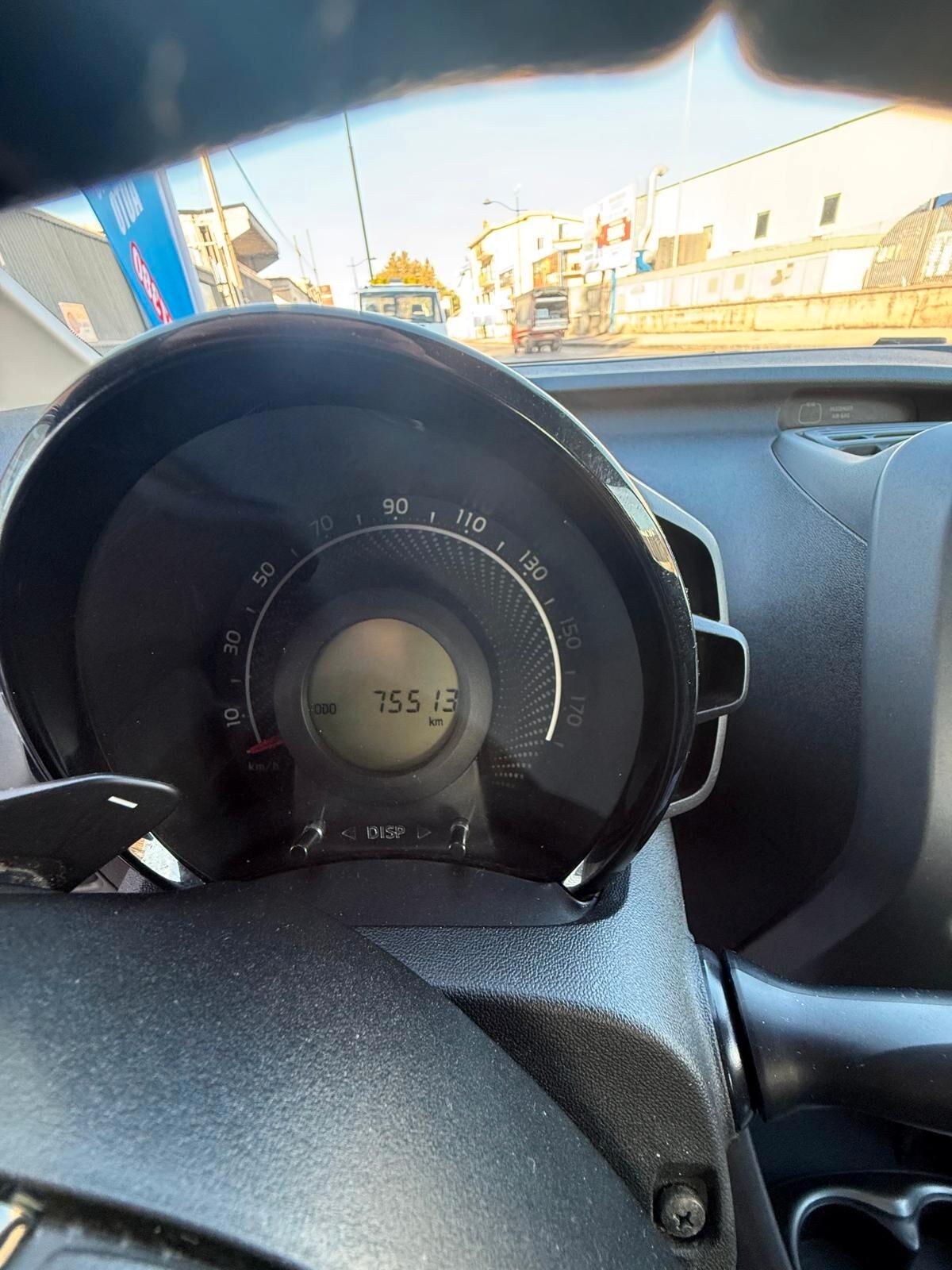 Toyota Aygo Connect 1.0 VVT-i 72 CV 5 porte x-clusiv MMT