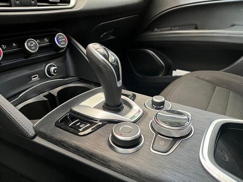 Alfa Romeo Stelvio Stelvio 2.2 t Super rwd 160cv auto