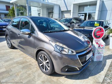 PEUGEOT 208 1.2 82 CV 5p. Allure