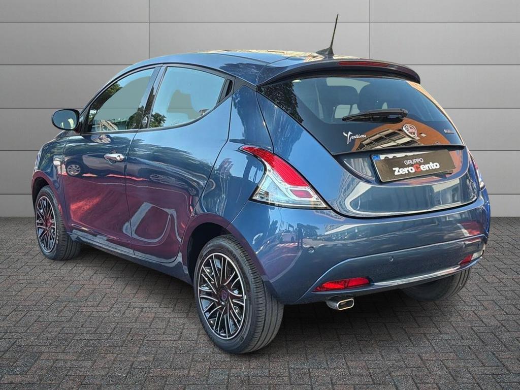 Lancia Ypsilon 1.0 hybrid Gold s&s 70cv
