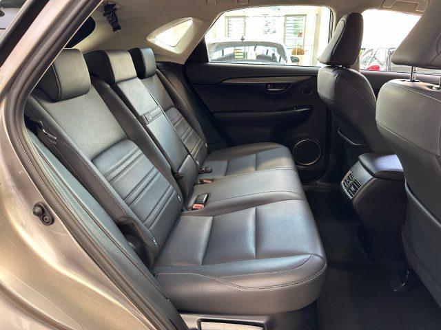 LEXUS NX 300 Hybrid 4WD Luxury - 18" - Camera - Pelle nera