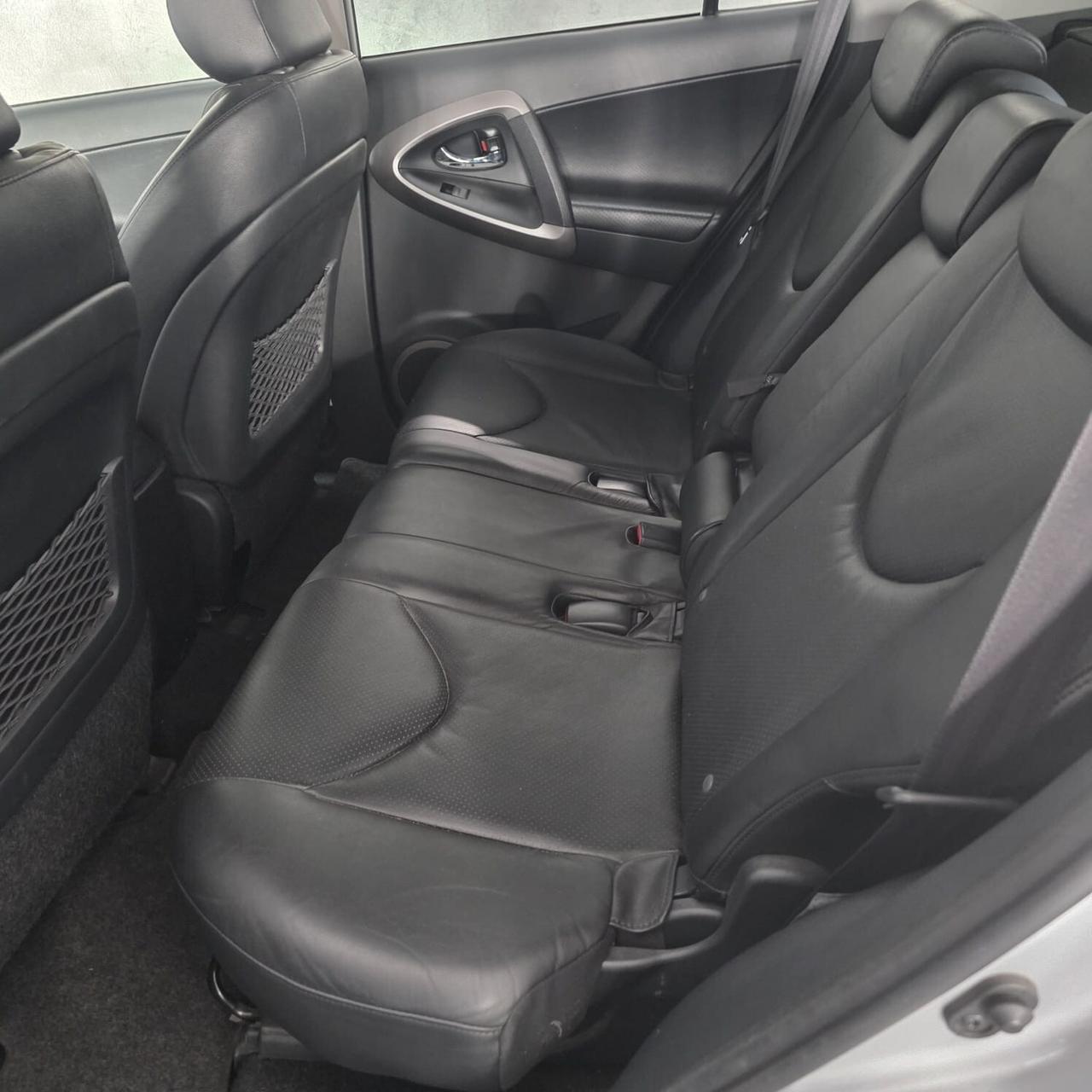 Toyota RAV 4 2.2 D 4X4
