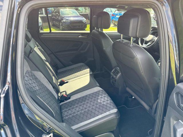 VOLKSWAGEN Tiguan 2.0 TDI 150 CV SCR DSG R-Line NAVI - LED - ACC