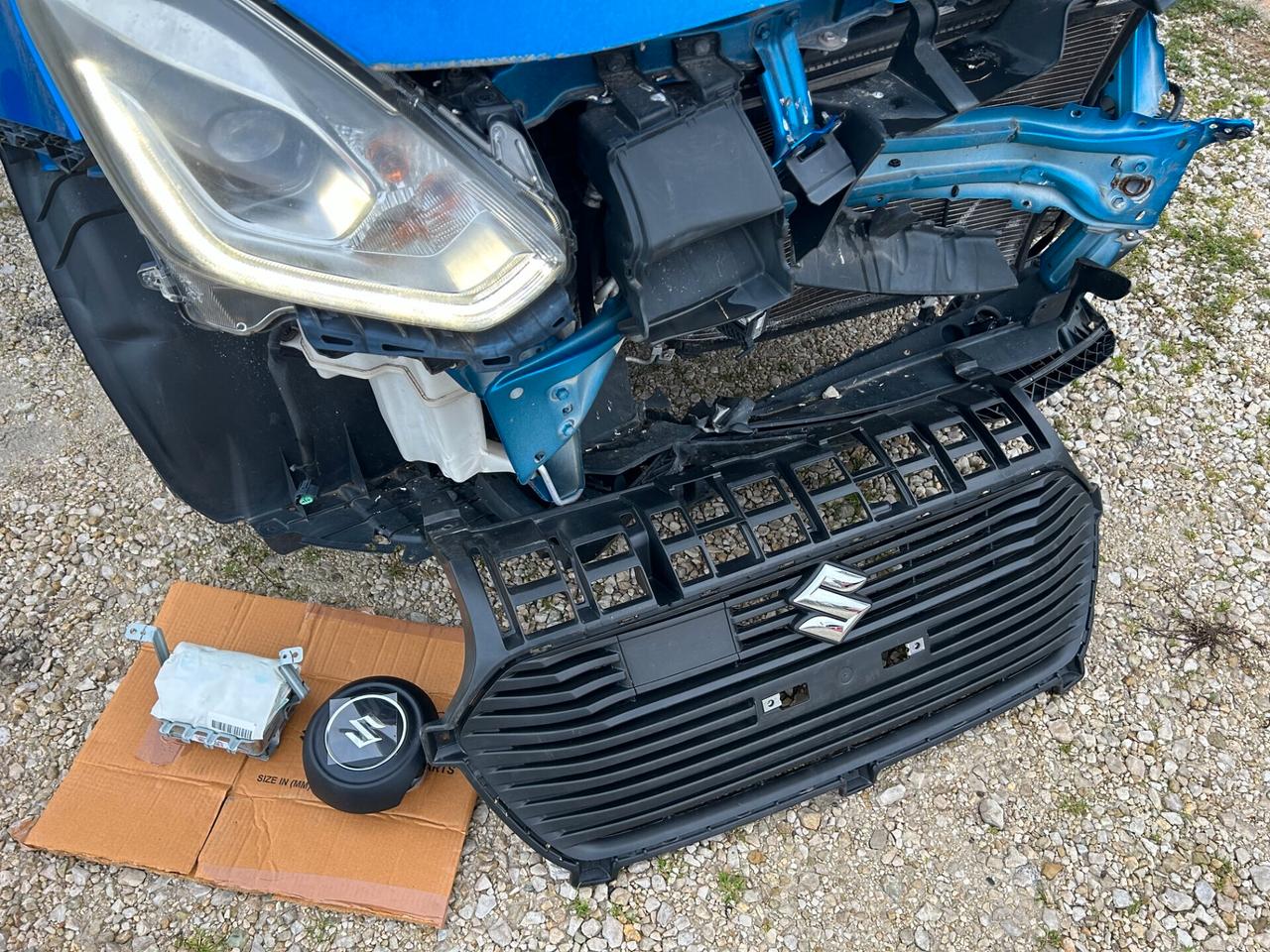 Suzuki Swift 1.2 Hybrid AllGrip sinistrata airbag ok