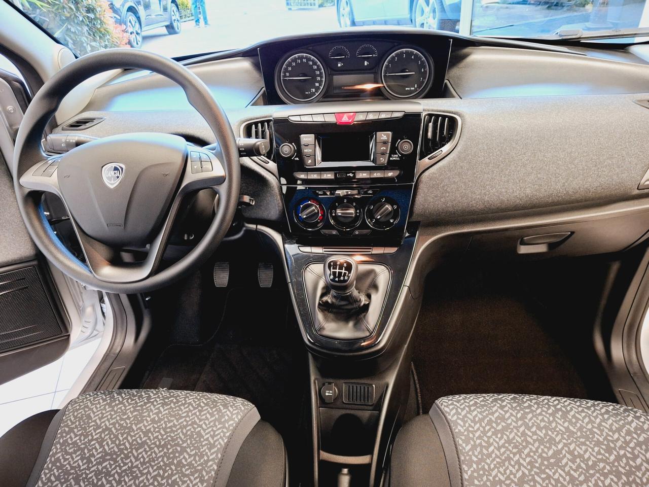 Lancia Ypsilon 1.0 FireFly 5 porte S&S Hybrid Gold