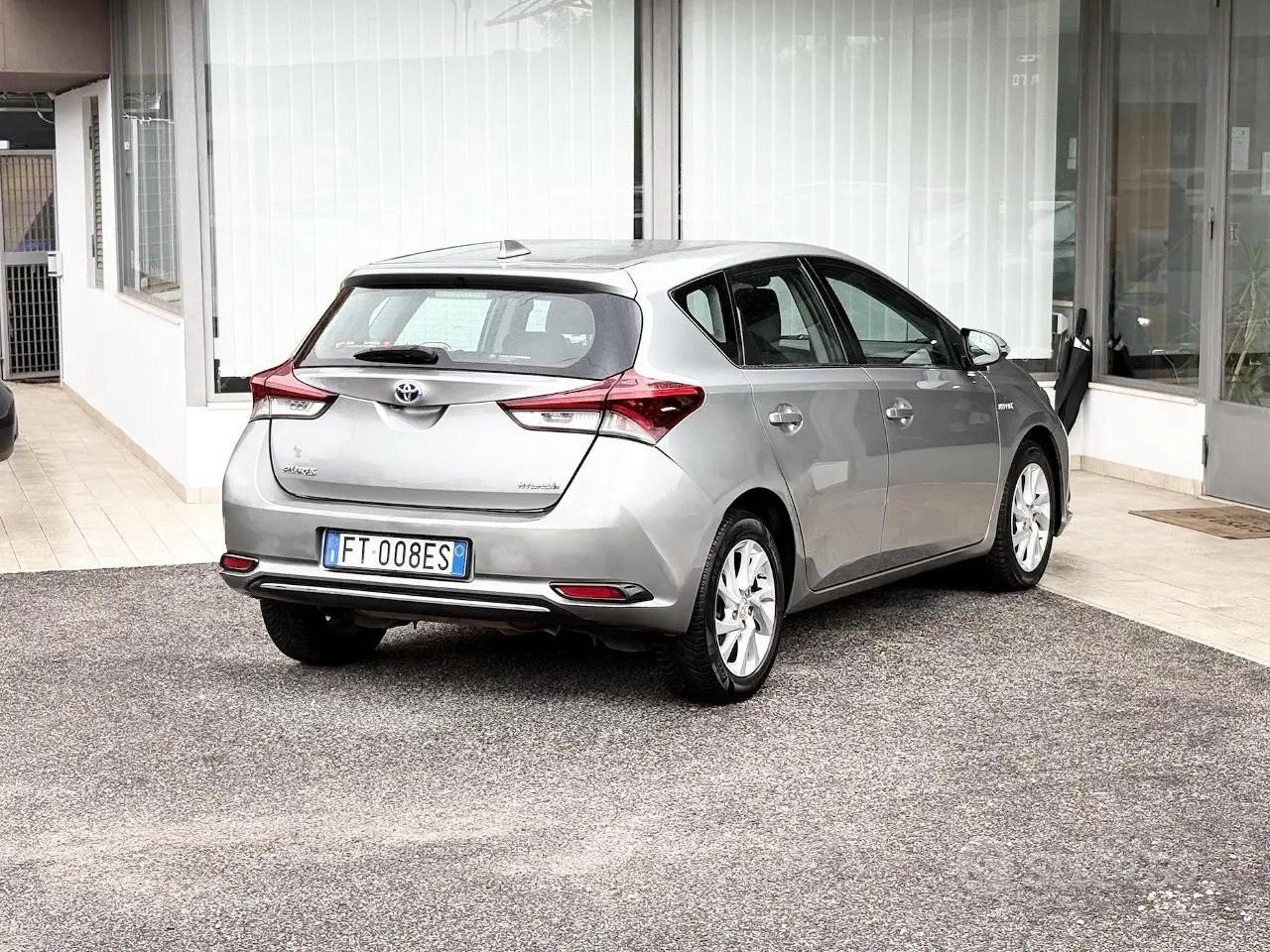 Toyota Auris 1.8 Hybrid 99CV E6 - 2018