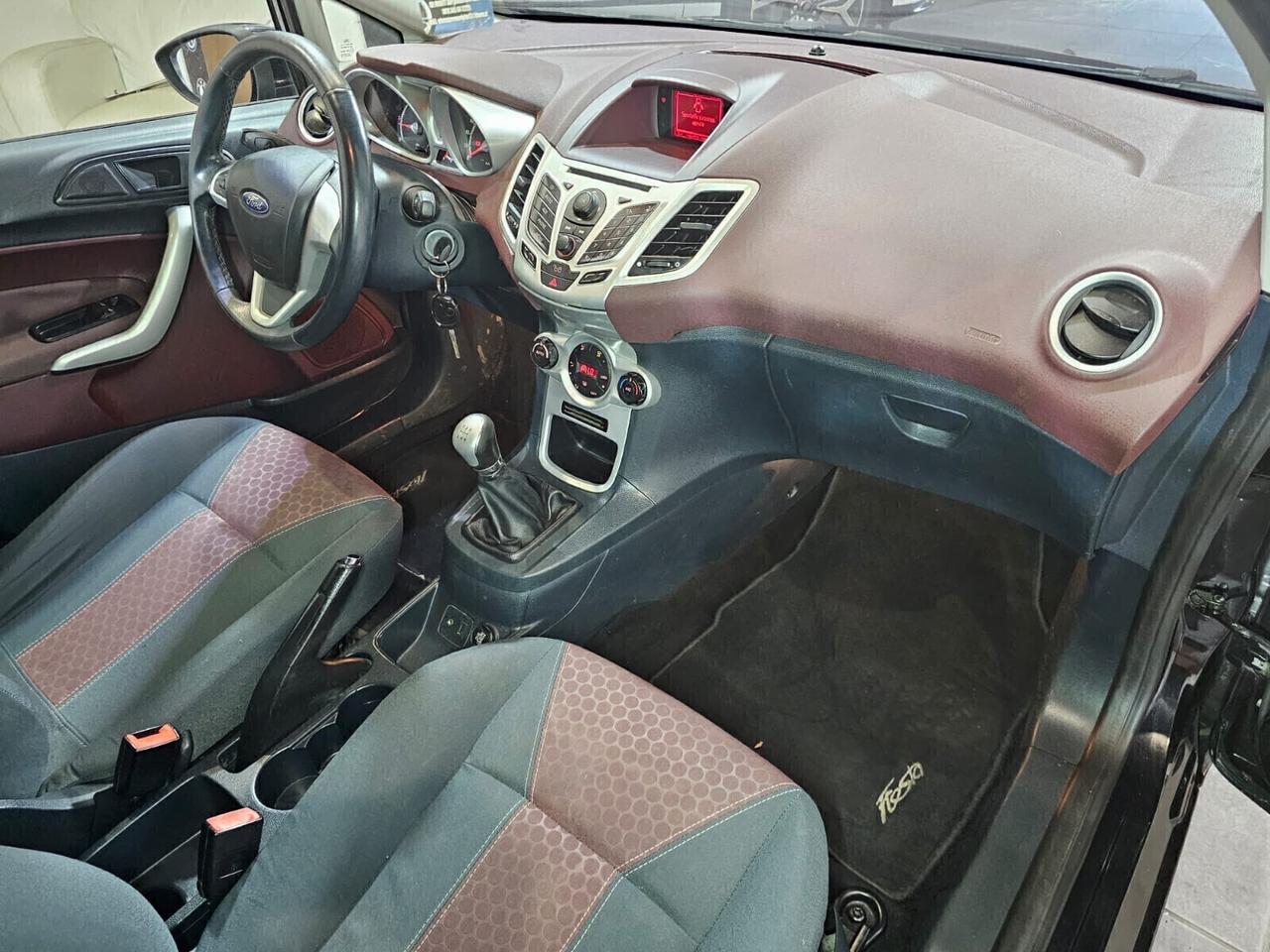 Ford Fiesta 1.6 TDCi 95 CV 5p. Titanium