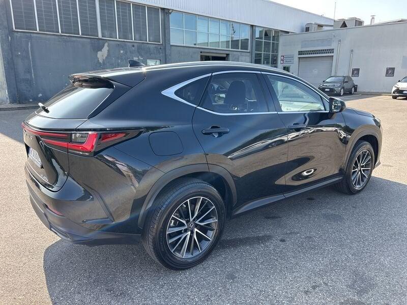 Lexus NX Plug-in 4WD Premium + IVA ESPOSTA COMPRESA