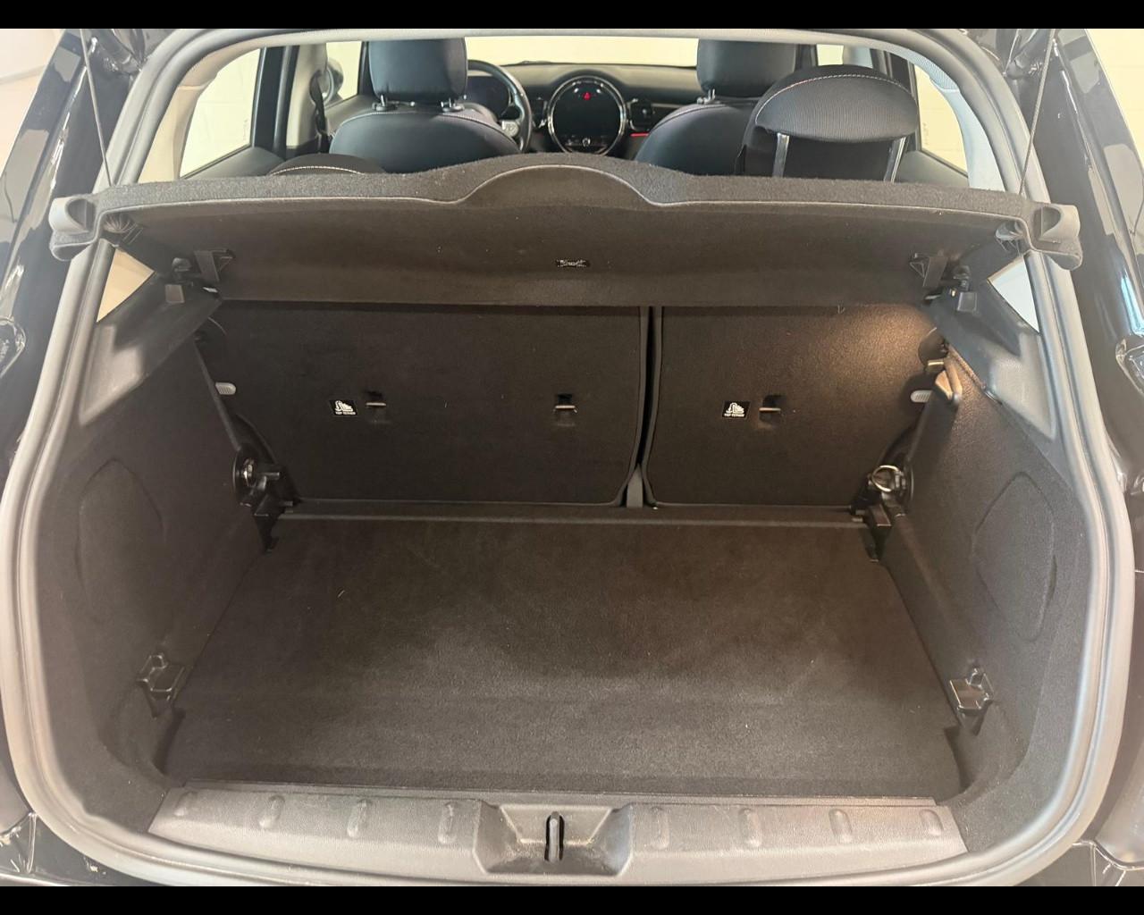 MINI Mini 5 porte (F55) - Mini 1.5 Cooper Classic 5 porte