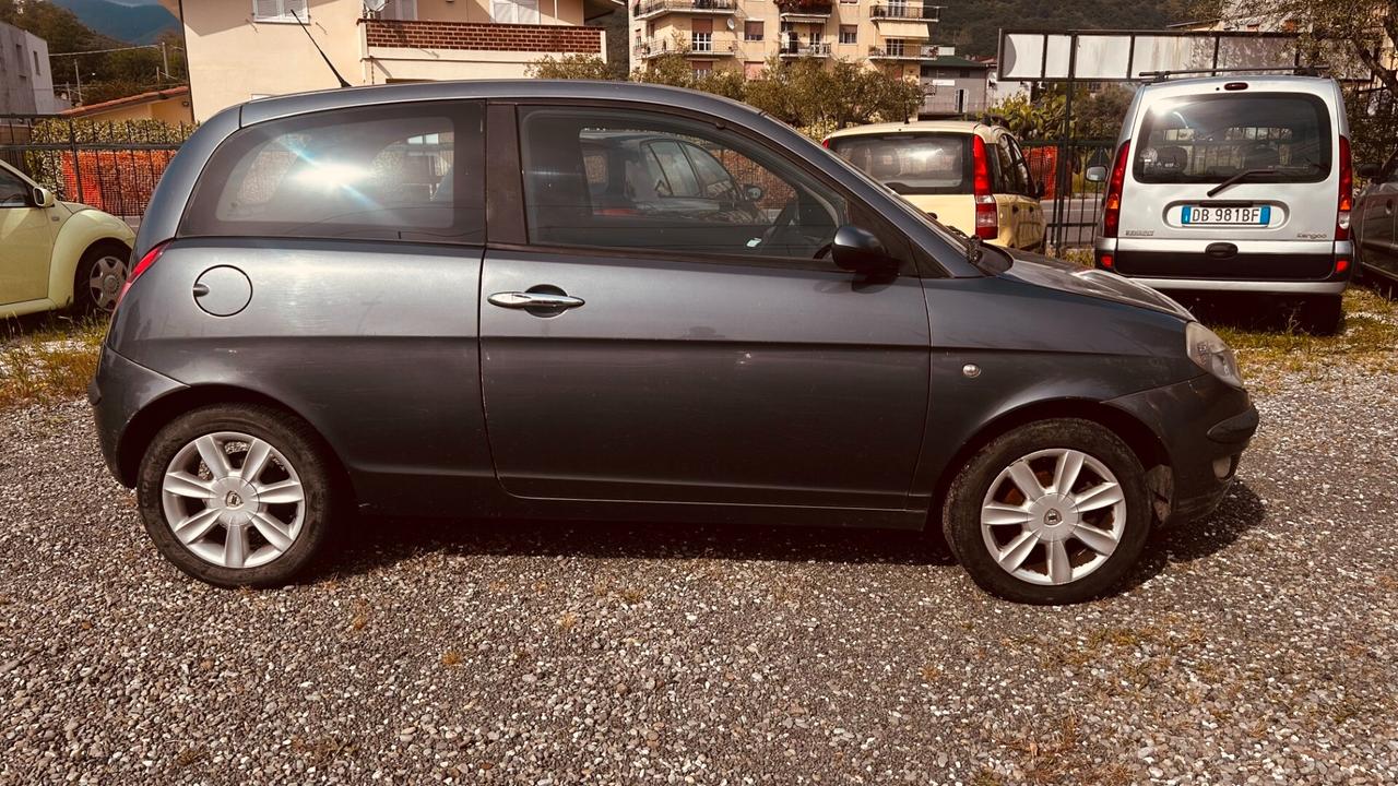 Lancia Ypsilon 1.3 Multijet 16V Platino