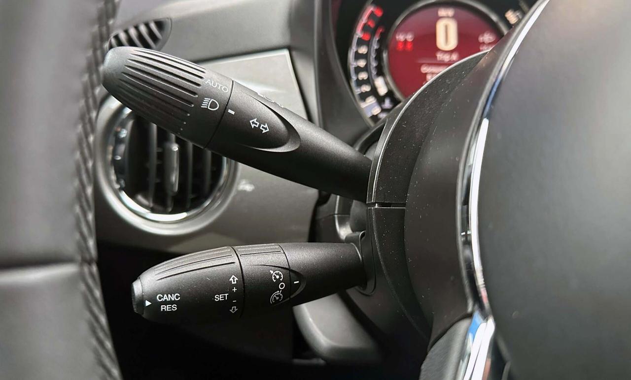 Fiat 500 1.0 Hybrid Dolcevita Unico Proprietario Interni Pelle Bianca