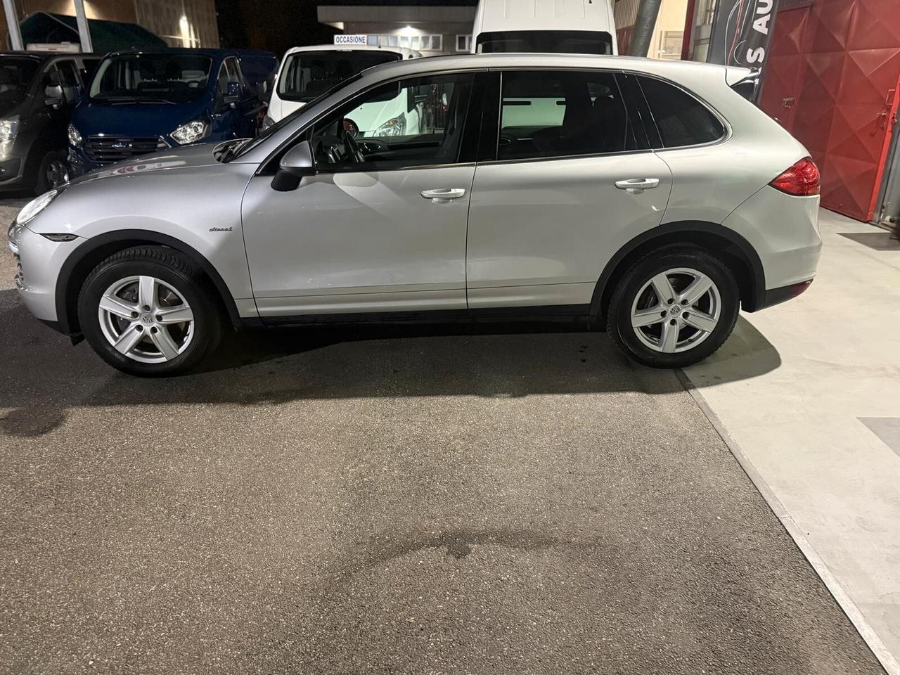 Porsche Cayenne 3.0 Diesel tiptronic 173000km