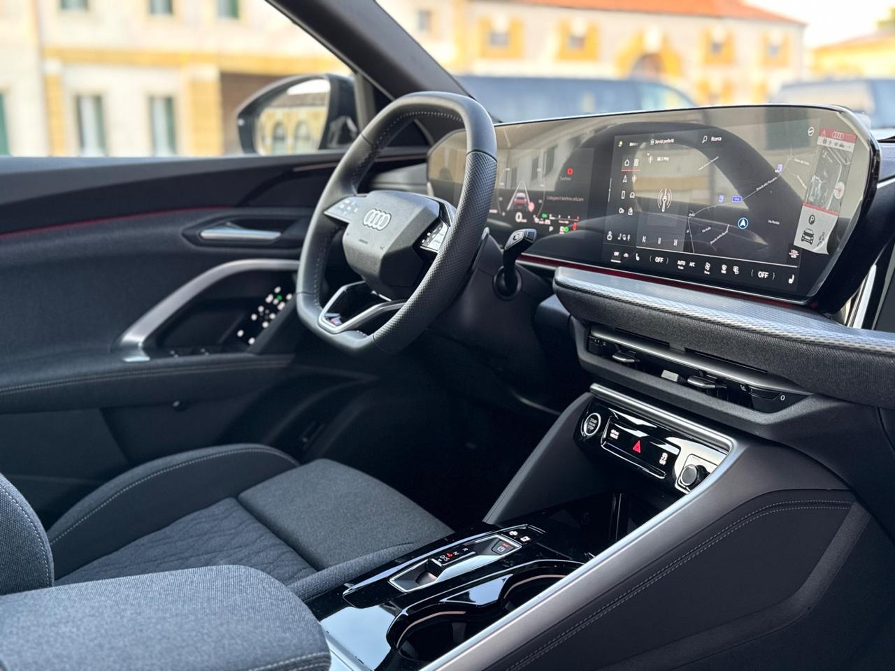 Audi Q5 SPB TDI 150 kW mHEV+ S tronic quattro line edition