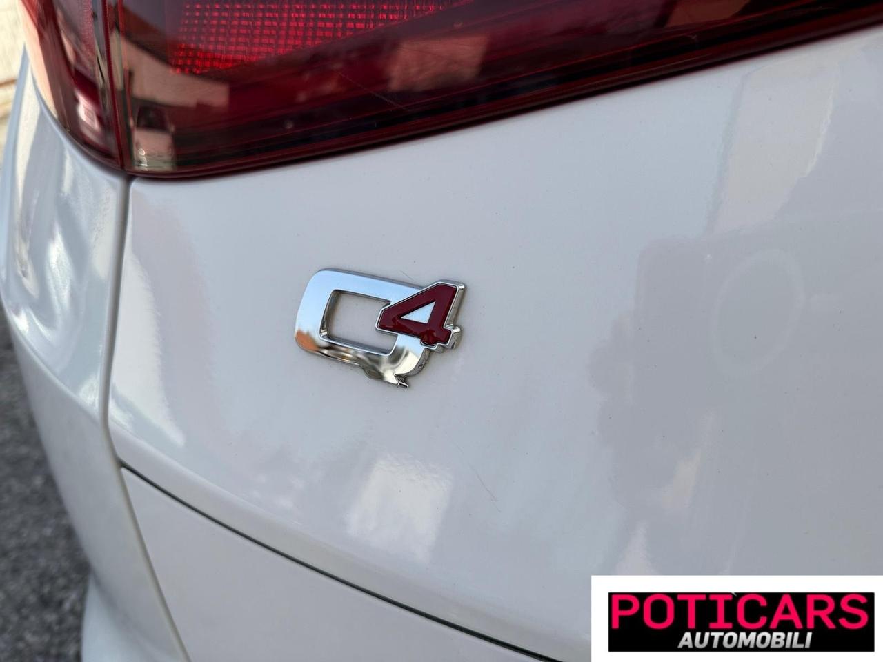 Alfa Romeo Stelvio 2.2 Turbodiesel 210 CV AT8 Q4 Executive