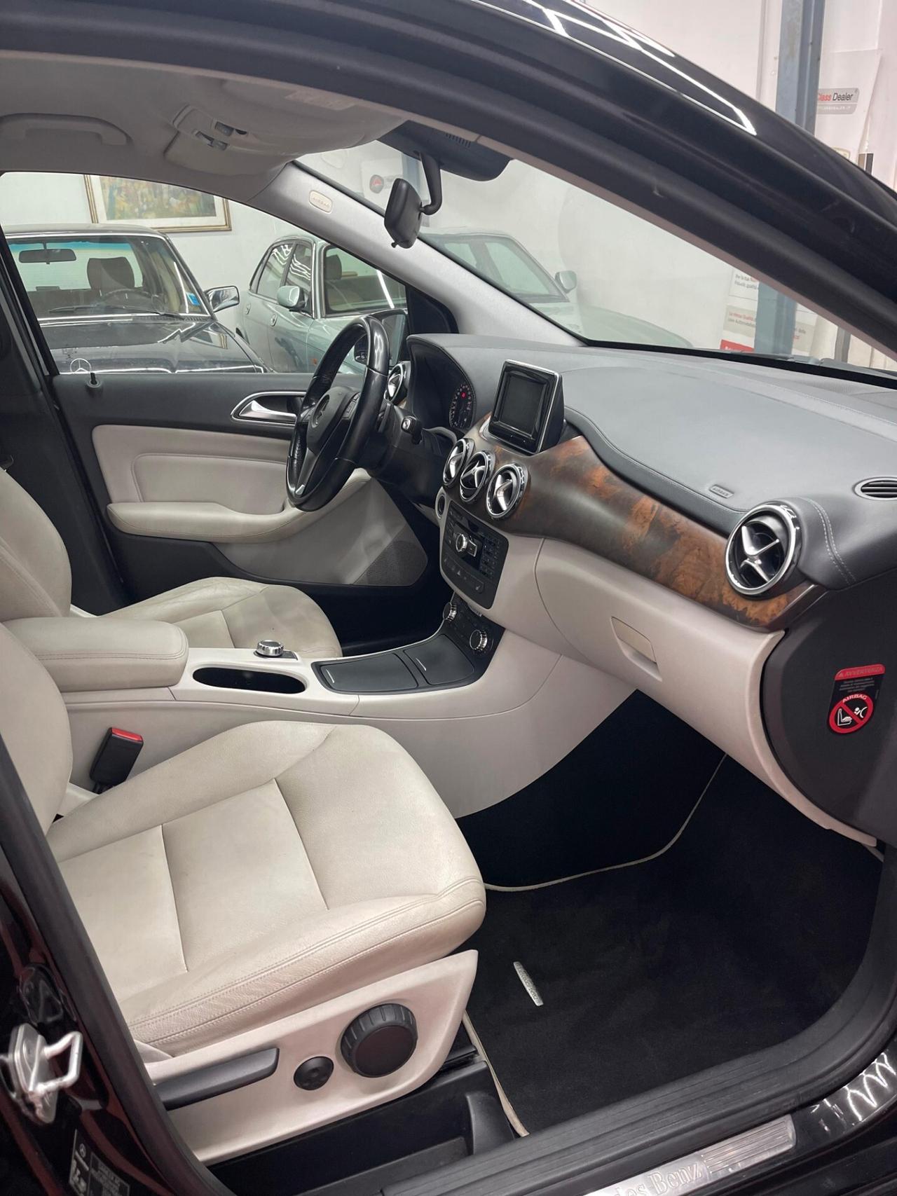 Mercedes-benz B 180 CDI BlueEFFICIENCY Executive