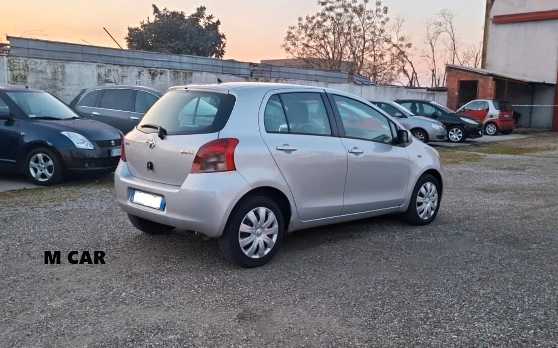 Toyota Yaris 1.3 5 porte Navi