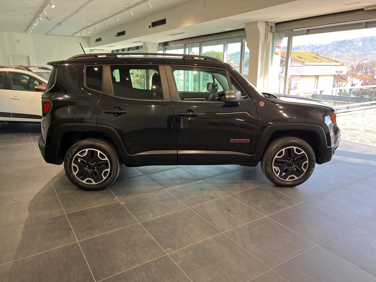 Jeep Renegade 2.0 Mjt 170CV 4WD Active Drive Low Trailhawk