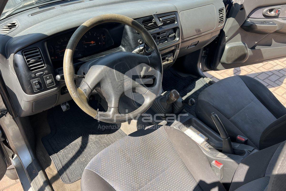 MITSUBISHI L200 2.5 TDI 4WD Club Cab Pup. GLS Targ.