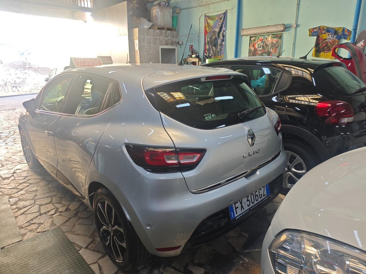 Renault Clio dCi 8V 90 CV 5 porte Moschino Intens