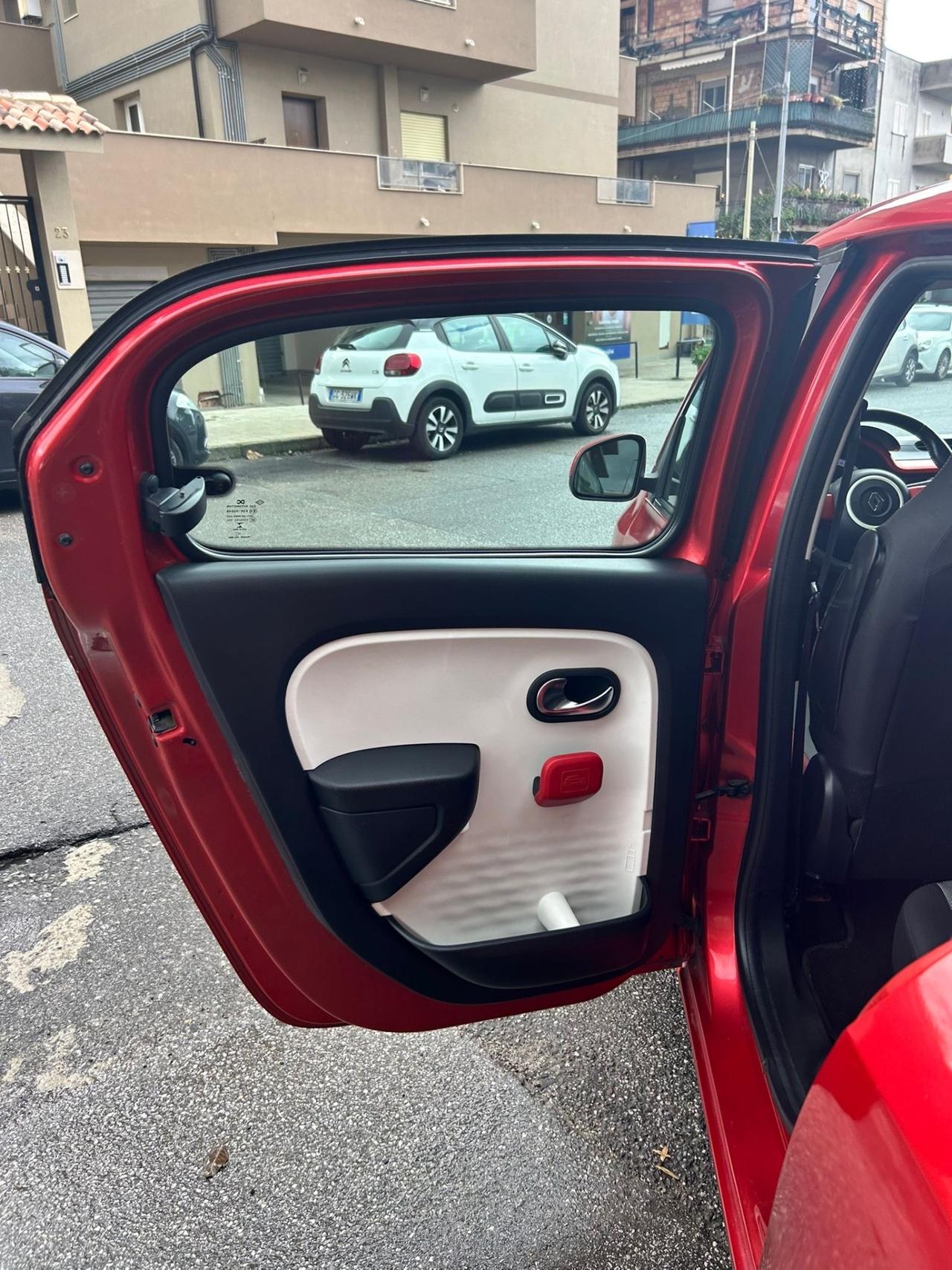 Renault Twingo TCe 90 CV EDC Intens