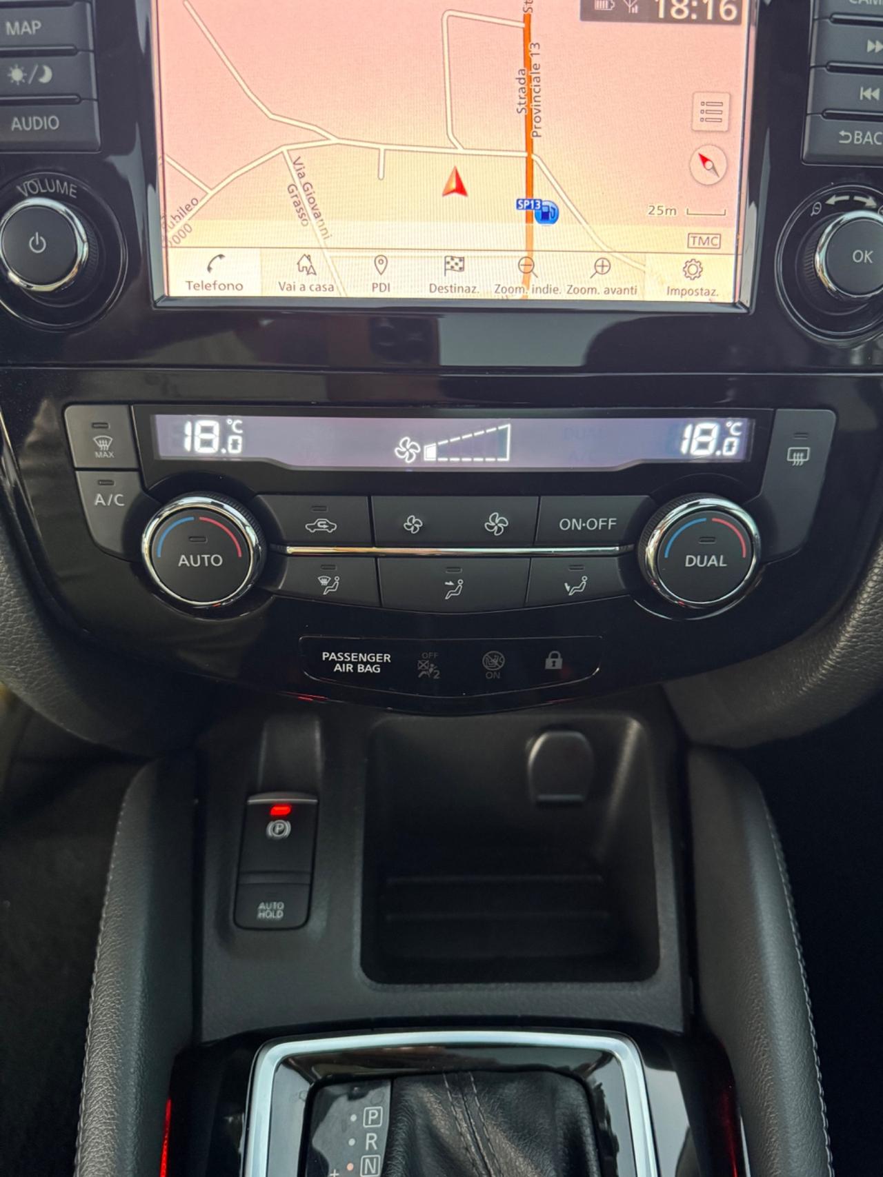 Nissan Qashqai 1.5 dCi CAMBIO AUTOMATICO/POCHI CHILOMETRI