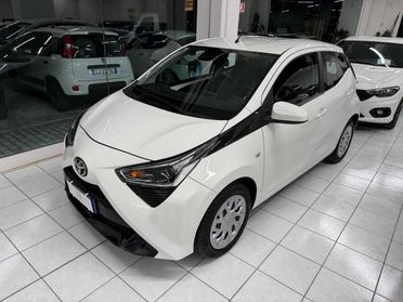 TOYOTA Aygo Connect 1.0 VVT-i 72CV 5 porte x-cool