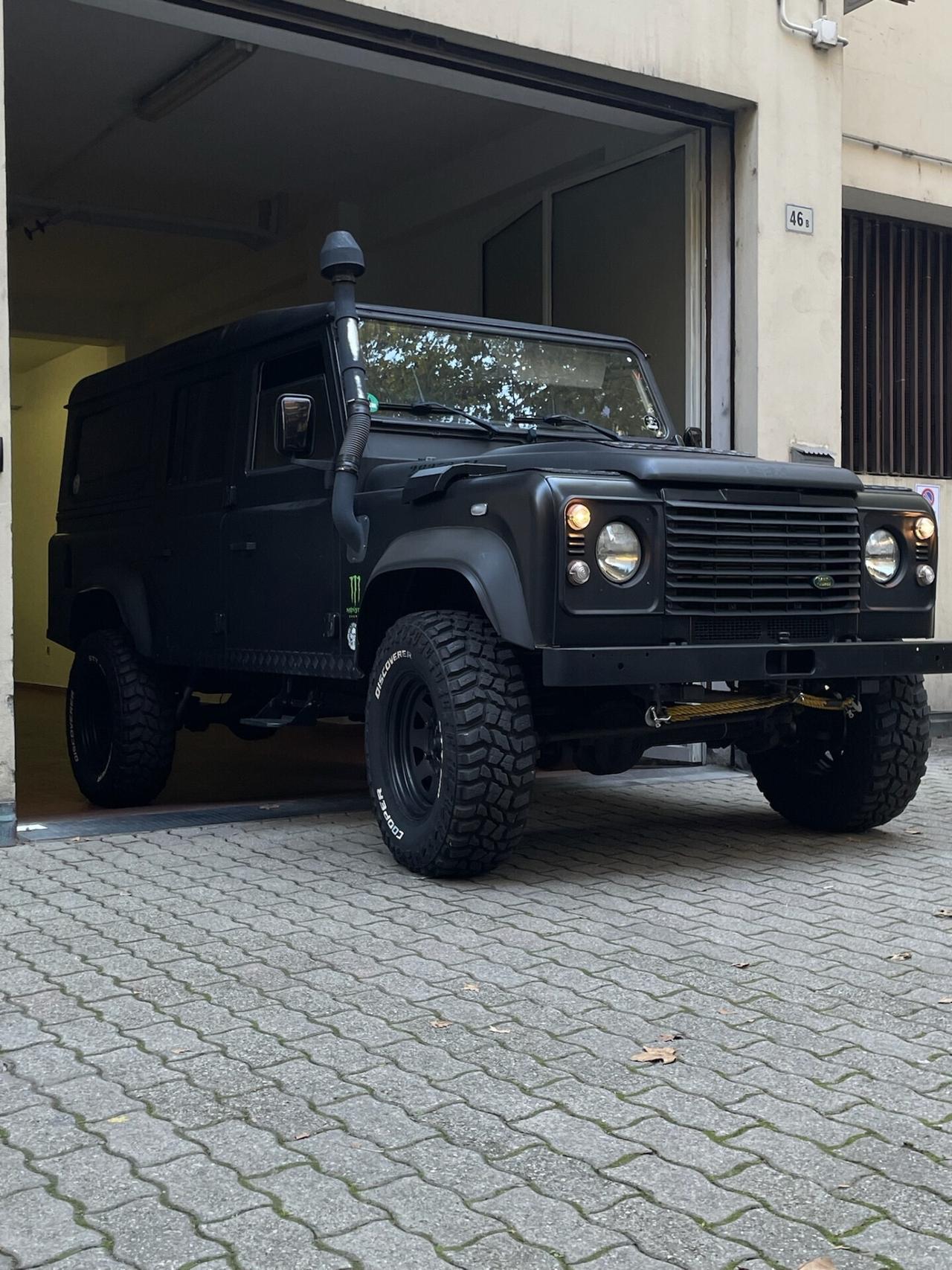 Land Rover Defender 110 TD4 7 POSTI -LIBRETTO TAGLIANDI