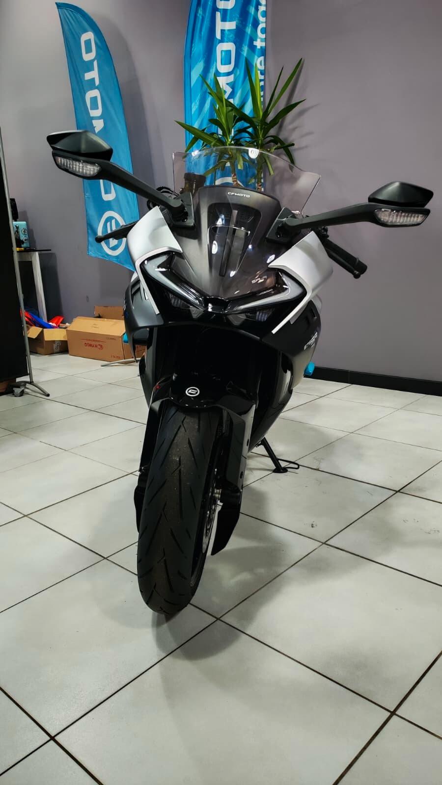 Cf Moto 675 SR-R