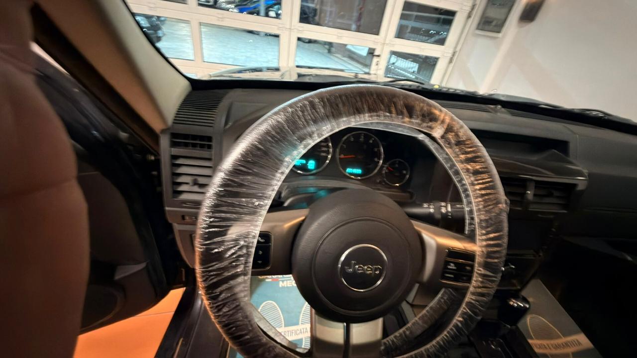 Jeep Cherokee 2.8 CRD DPF Limited