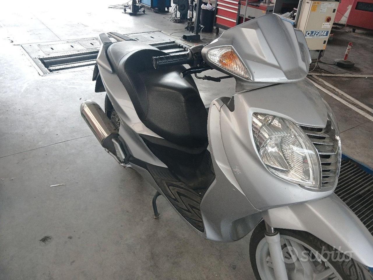 malaguti. 250