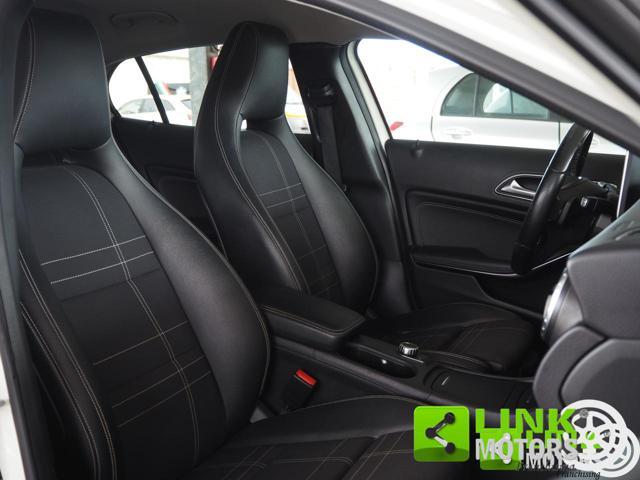 MERCEDES-BENZ GLA 200 d Sport autom