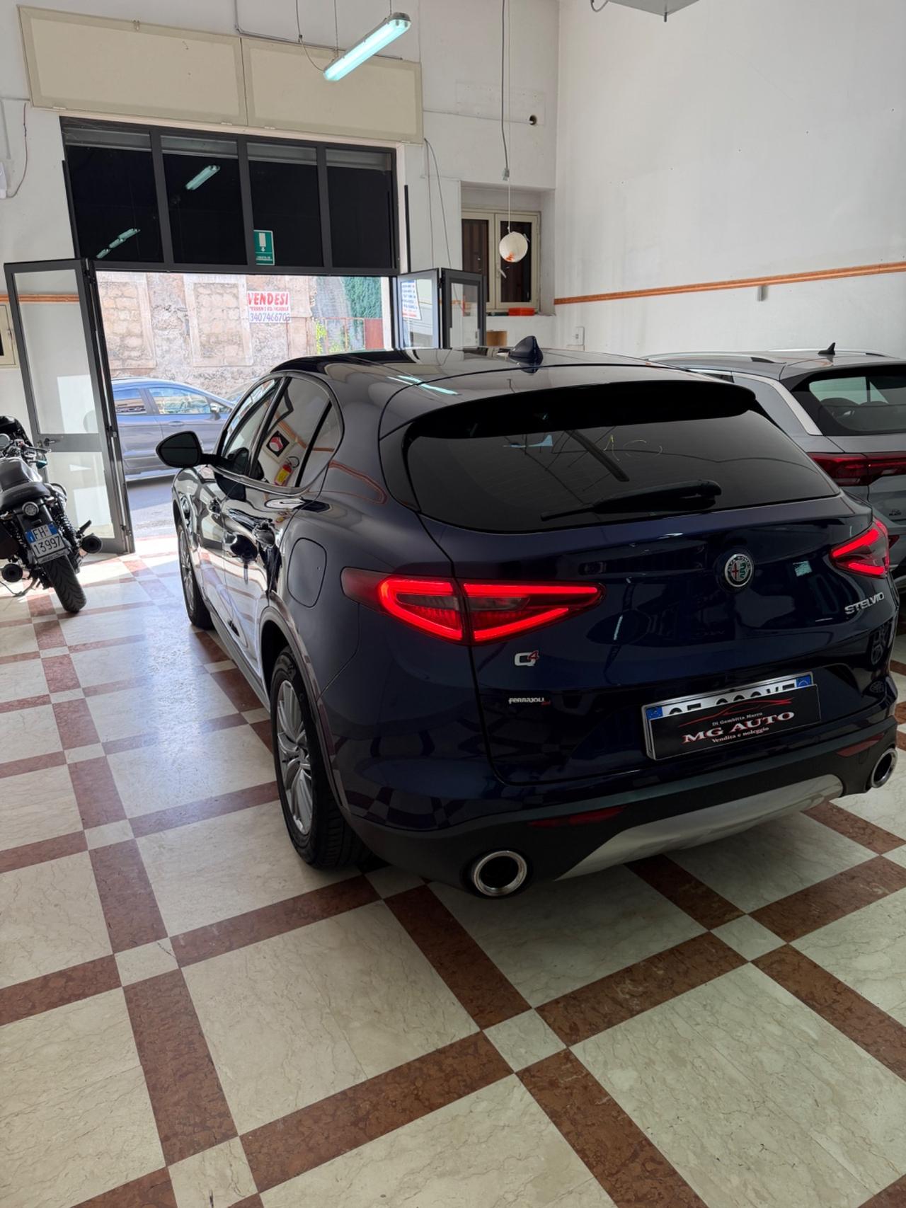 Alfa Romeo Stelvio Rosso edizione
