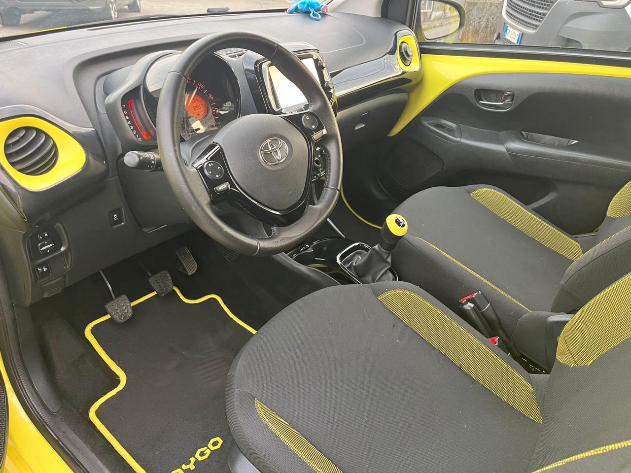 Toyota Aygo 1.0 BENZ SOLO 79K KM