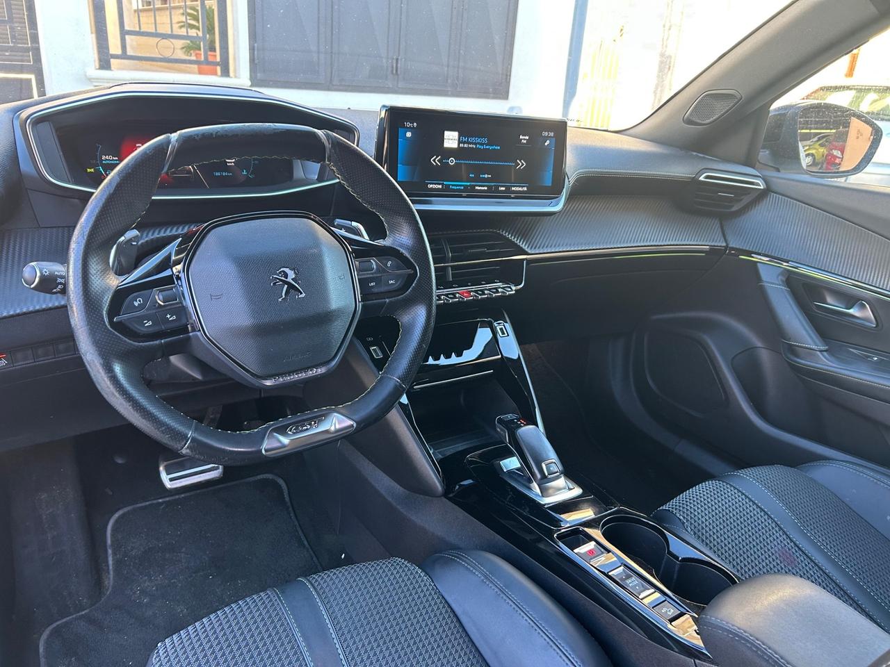 Peugeot 2008 BlueHDi 130 S&S EAT8 GT Pack