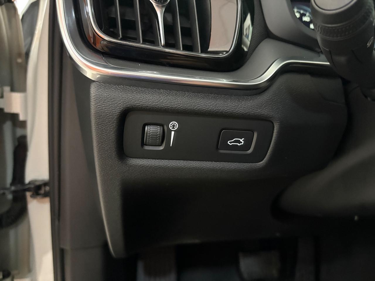 Volvo V60 D3 BUSINESS PLUS PERMUTE FINANZIAMENTI