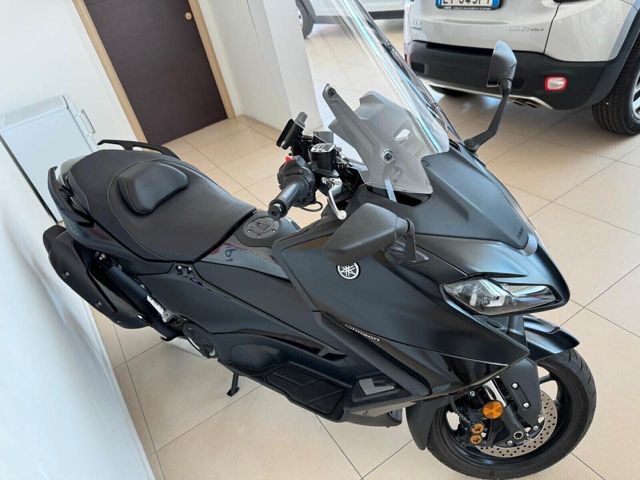 Yamaha T Max TECH MAX