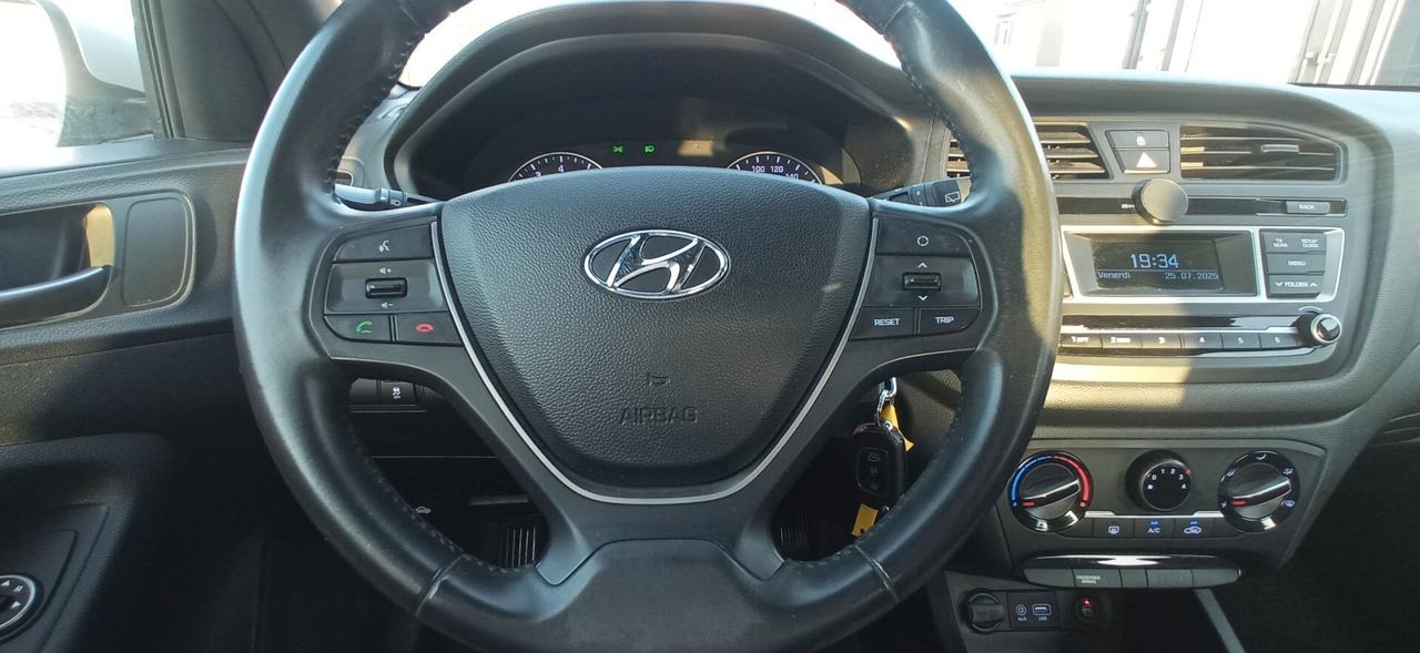 Hyundai i20 GPL CASA MADRE - 1 PROPRIETARIO!