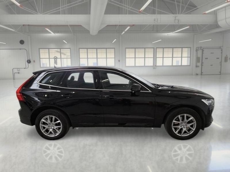 VOLVO XC60 B4 D AWD automatico Momentum Pro