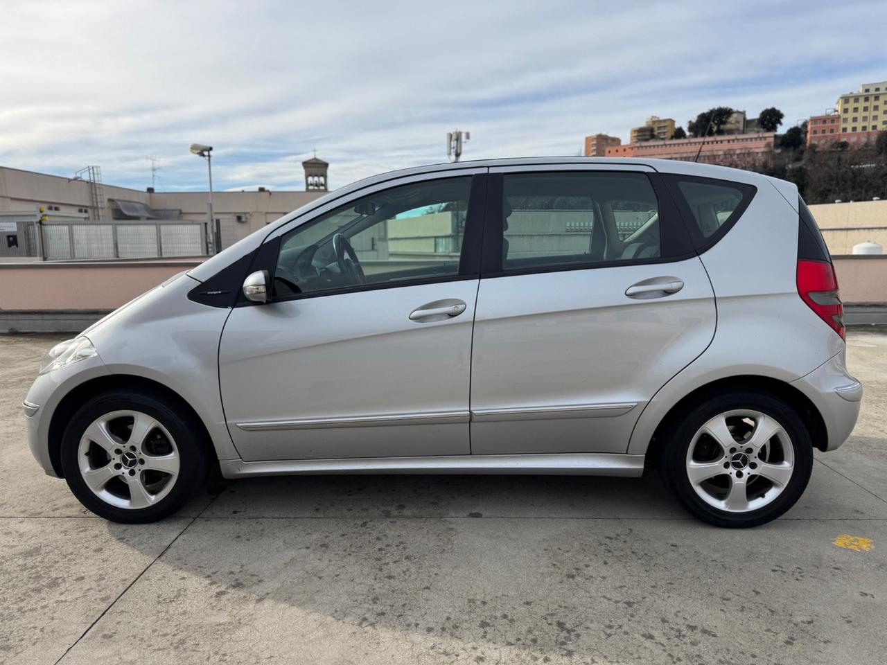 MERCEDES CLASSE A 150 BENZINA GARANZIA 12 MESI