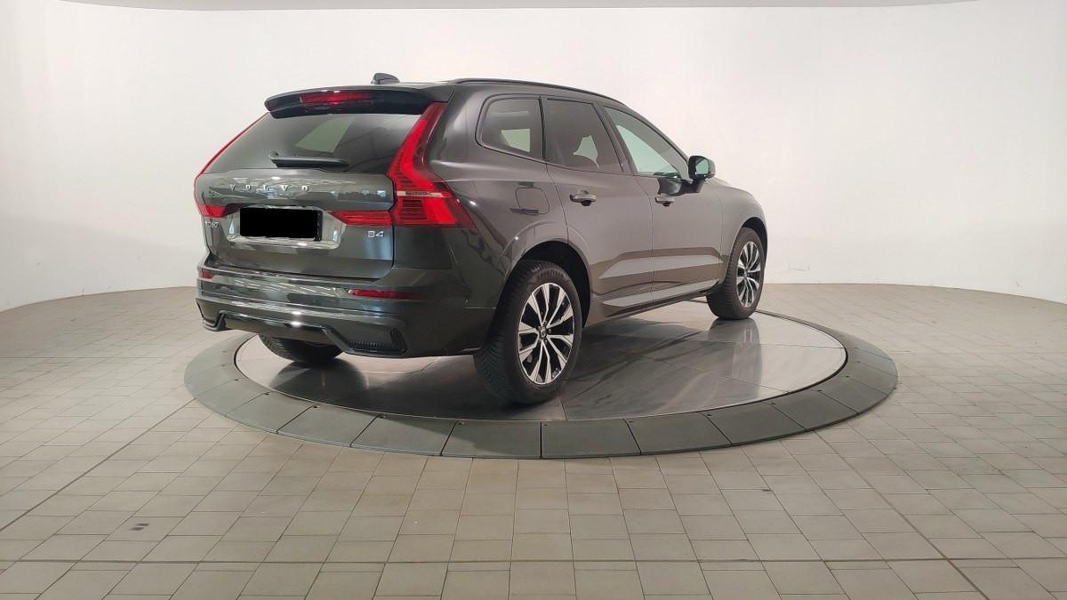 VOLVO Xc60 B4 Mild Hybrid (D) Automatico Plus Dark
