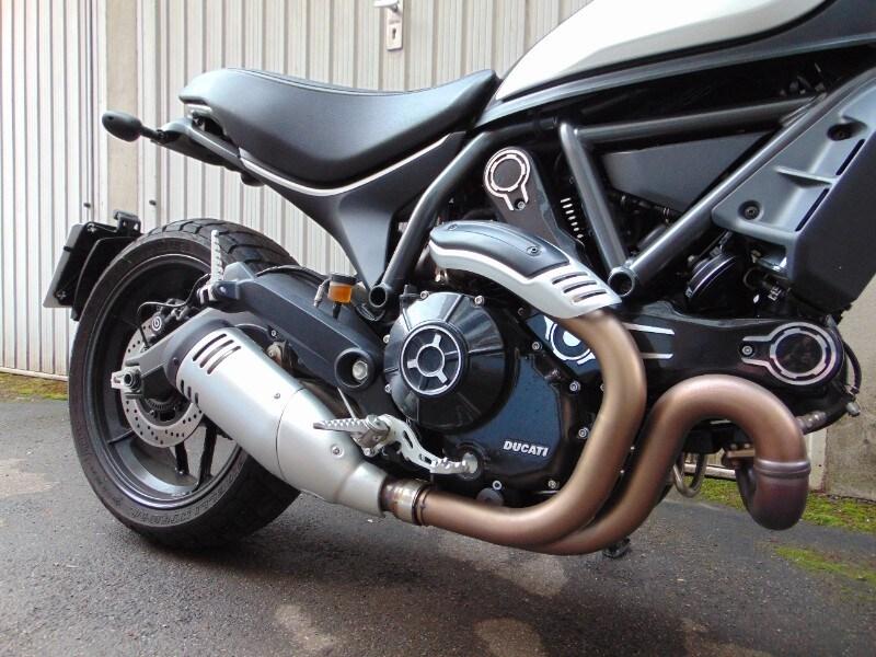 Ducati Scrambler Icon Dark