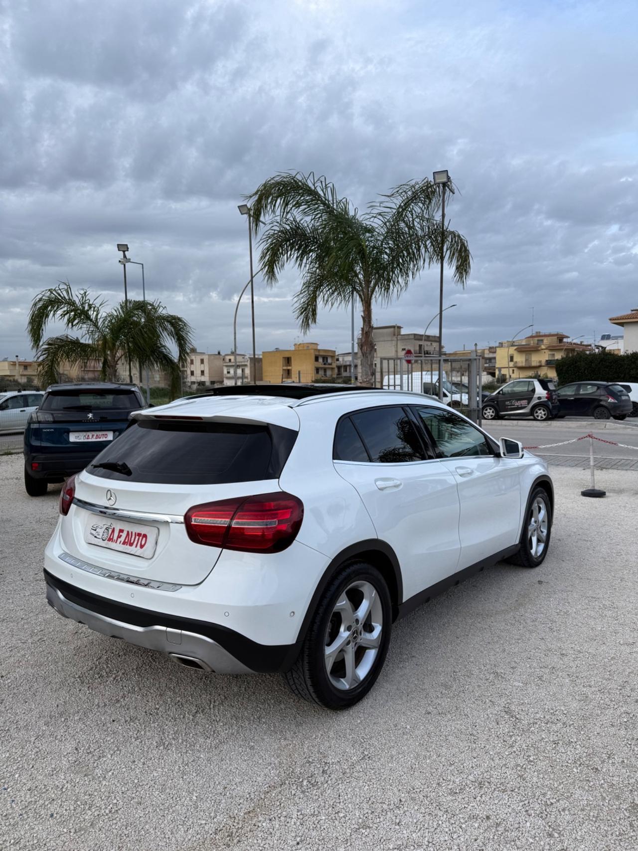 Mercedes-benz GLA 200 d Automatic Premium