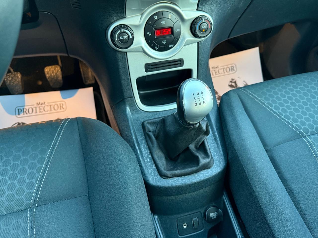 Ford Fiesta 1.2 82 CV 5 porte Titanium UNICO