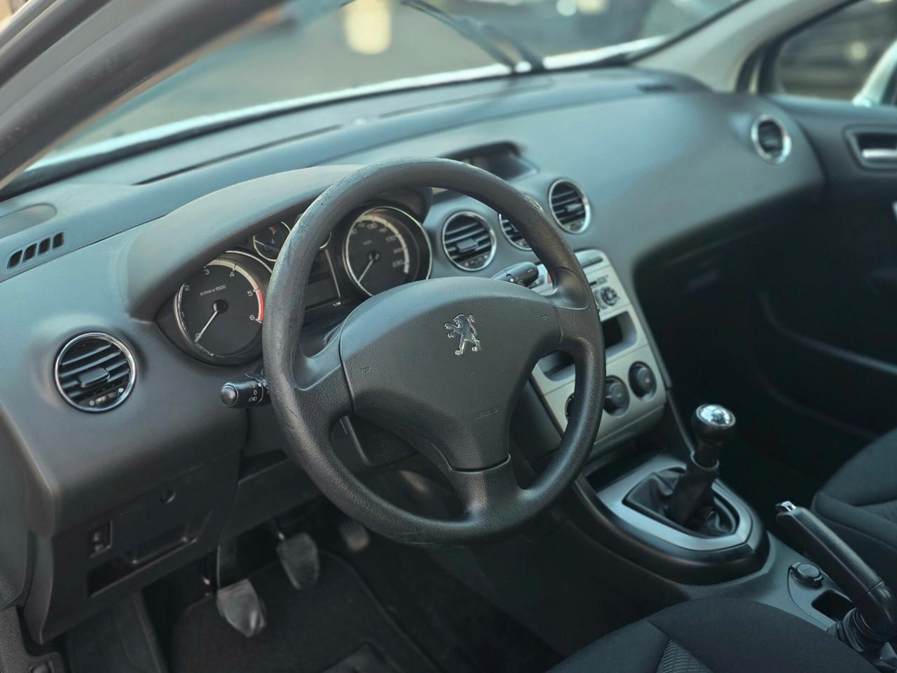 Peugeot 308 1.6 HDi 90CV 5p. Tecno