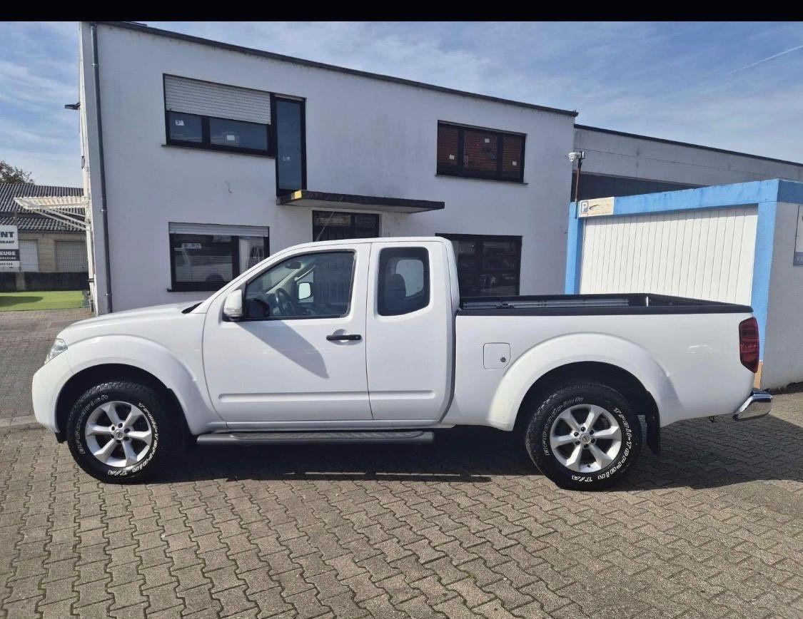 Nissan Navara 2.5 dCi 190CV 2 porte King Cab Sport