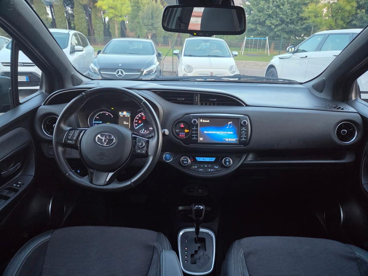 Toyota Yaris 1.5 Hybrid 5 porte Trend "Blue Edition"